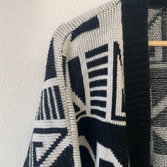 Thick cardigan - Picture 2 of 3